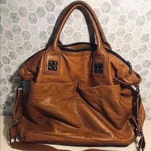 Tylie Malibu leather tote